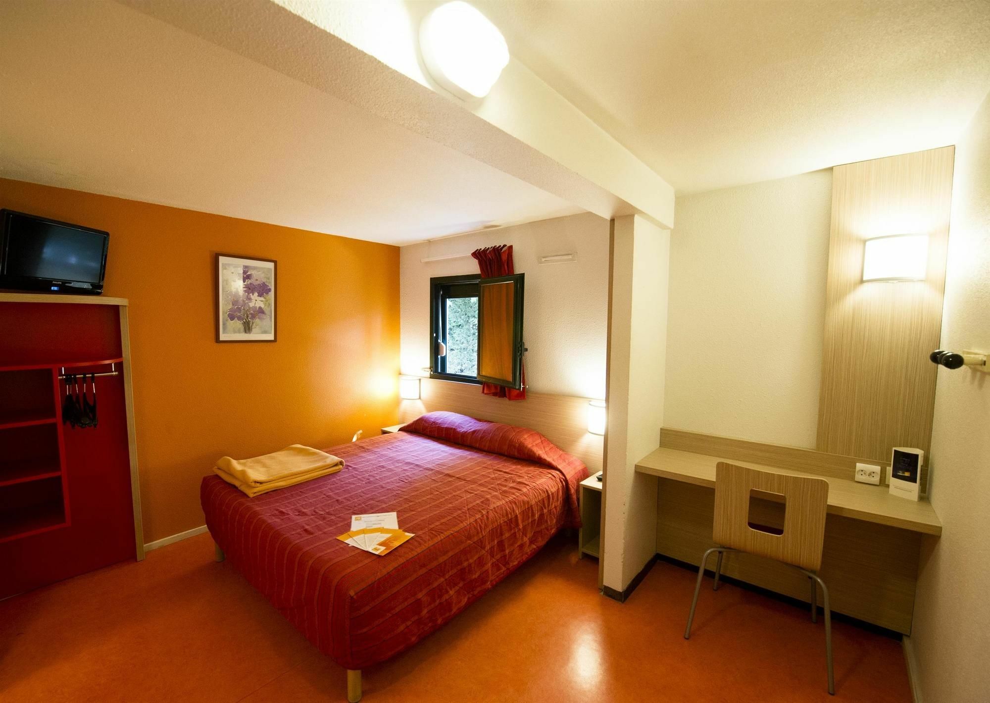Premiere Classe Orleans Ouest - La Chapelle St Mesmin Εξωτερικό φωτογραφία